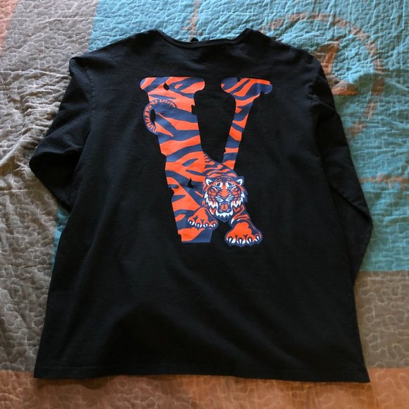 Vlone Detroit Tigers Long Sleeve Shirt - Picture 1 of 6
